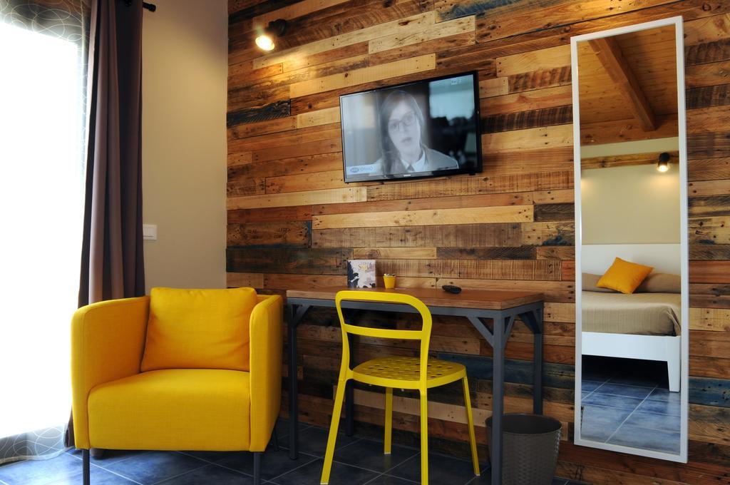Terrasole Bakery B&B แตร์ราซีนี ภายนอก รูปภาพ