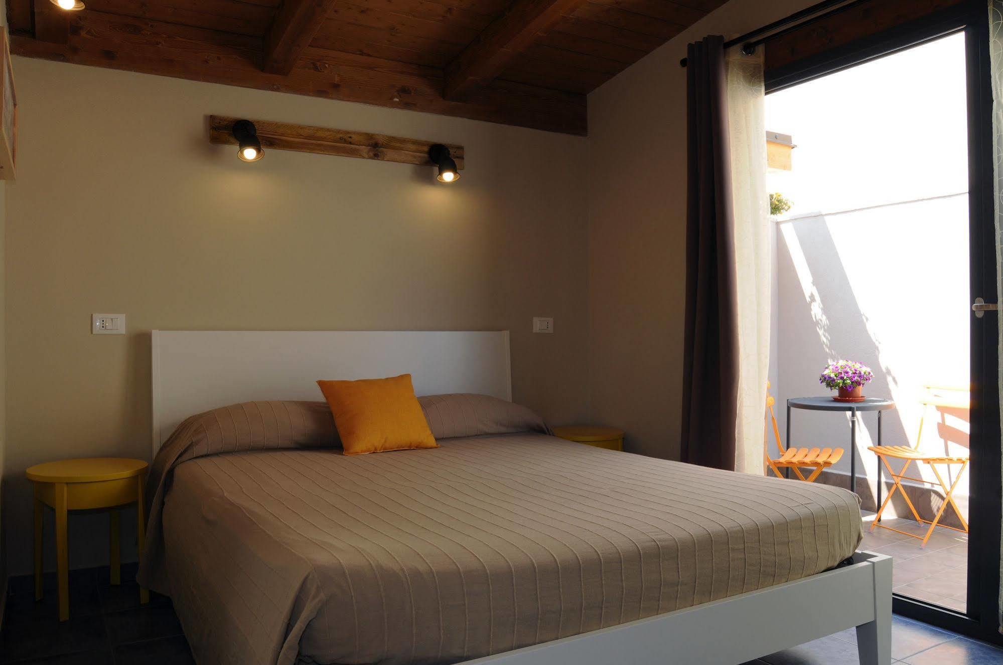 Terrasole Bakery B&B แตร์ราซีนี ภายนอก รูปภาพ